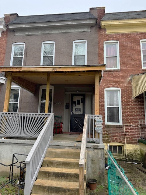 2843 West Garrison Avenue - 1